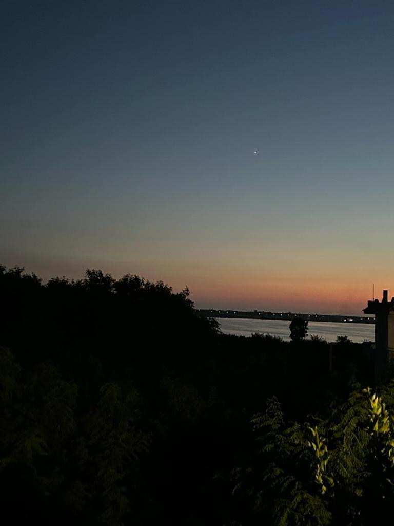 La Casa Sul Lago Di Napoli ลาโกปาเตรีย ภายนอก รูปภาพ